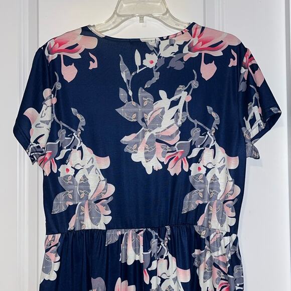 OUGES Short Sleeve V-Neck Floral Dress, NWOT - Picture 6 of 10